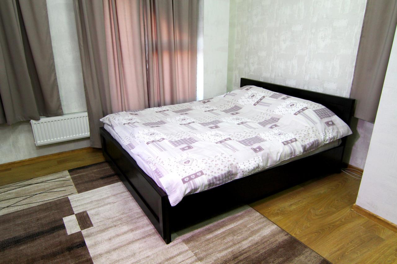 Apelsin apartment Bila Tserkva Exterior foto